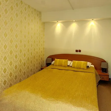 Hotel Breza 3*